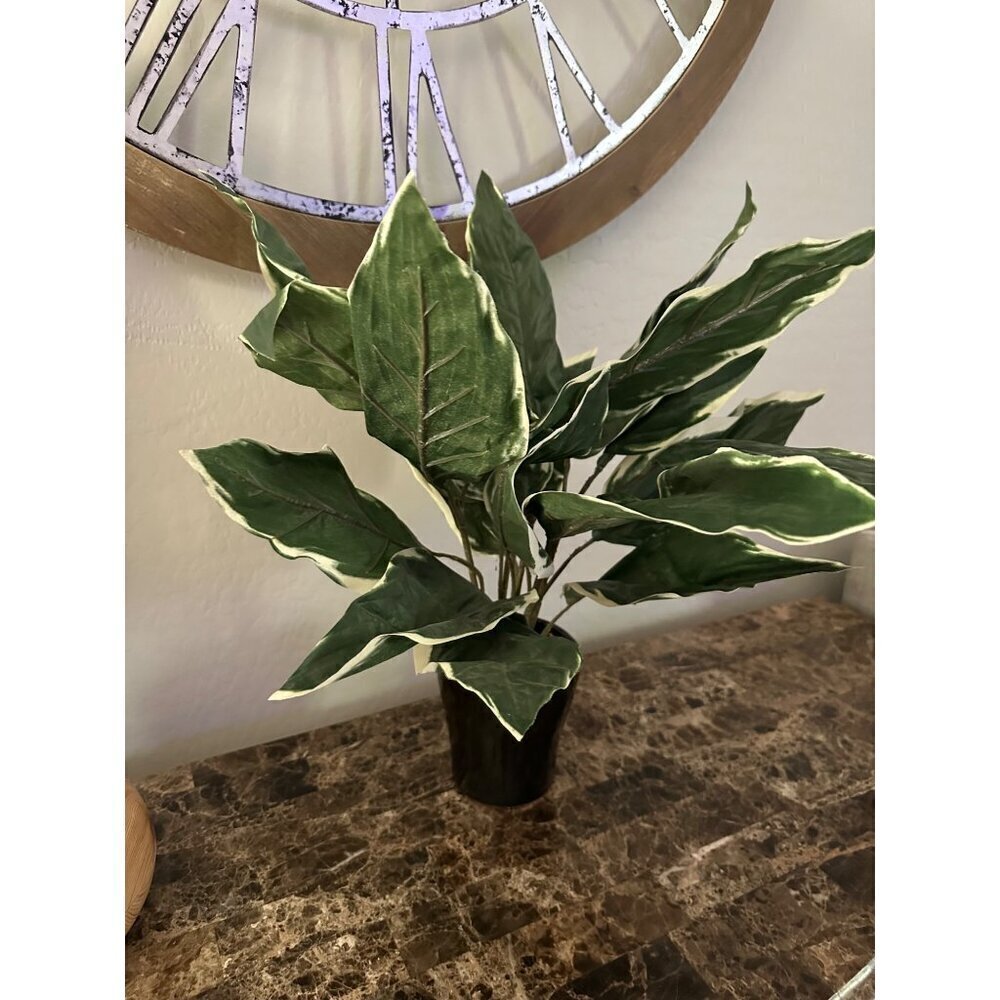 Artificial Green Foliage Plant In Black Pot - Decorative Faux Leaf Arrangement F
